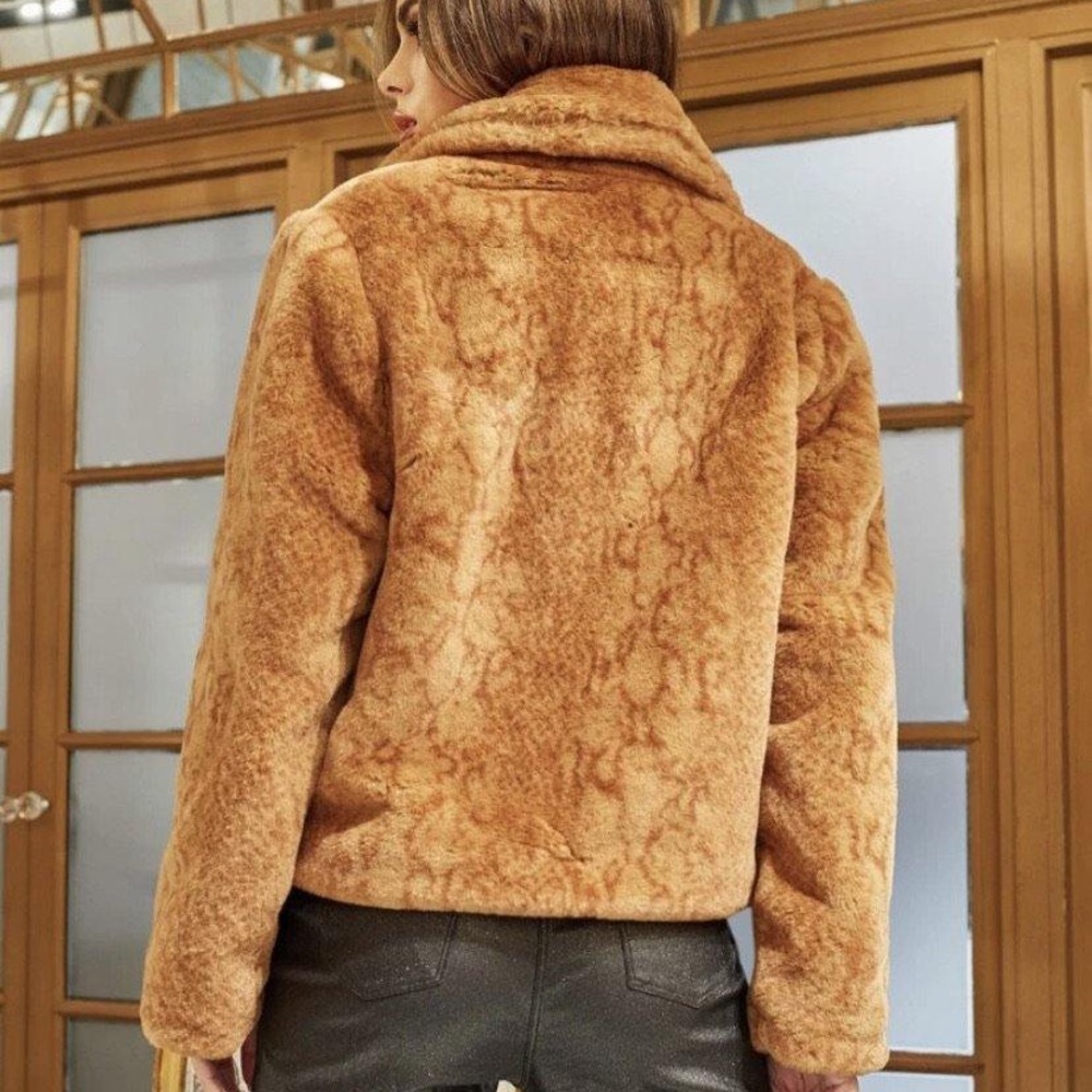 One Button Fuzzy Coat 🧥 - Picture 2 of 7
